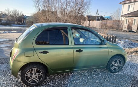 Nissan March II, 2002 год, 190 000 рублей, 3 фотография