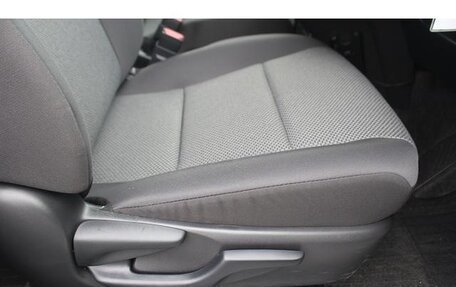 Toyota Sienta, 2022 год, 1 290 005 рублей, 8 фотография