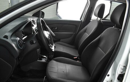 Renault Logan II, 2020 год, 569 000 рублей, 10 фотография