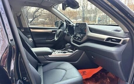 Toyota Highlander, 2024 год, 4 238 529 рублей, 9 фотография