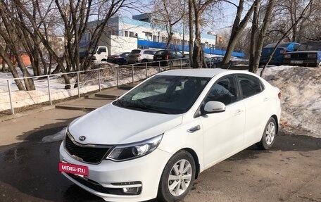 KIA Rio III рестайлинг, 2016 год, 1 040 000 рублей, 3 фотография