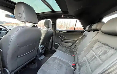 Volkswagen T-Roc I, 2021 год, 1 550 010 рублей, 9 фотография