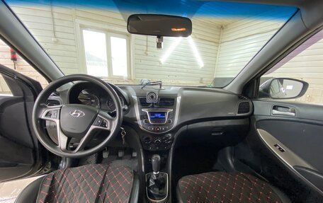 Hyundai Solaris II рестайлинг, 2016 год, 899 999 рублей, 6 фотография