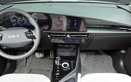 KIA Niro, 2023 год, 1 640 000 рублей, 6 фотография