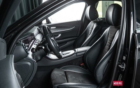 Mercedes-Benz E-Класс, 2020 год, 4 550 000 рублей, 19 фотография