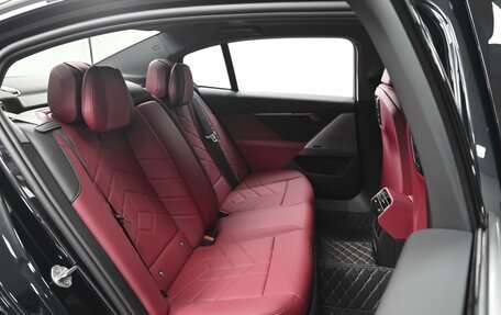 BMW 5 серия, 2025 год, 7 261 000 рублей, 7 фотография