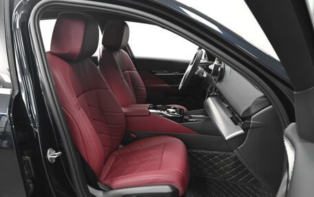 BMW 5 серия, 2025 год, 7 261 000 рублей, 8 фотография