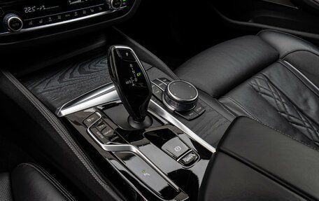 BMW 5 серия, 2021 год, 6 450 000 рублей, 15 фотография