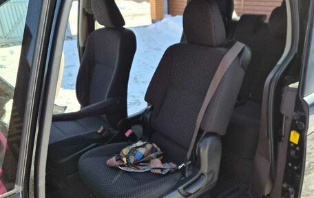 Toyota Spade, 2013 год, 850 000 рублей, 7 фотография