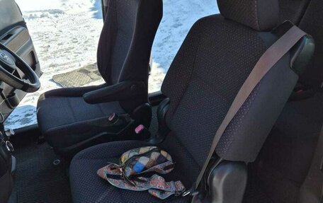 Toyota Spade, 2013 год, 850 000 рублей, 5 фотография