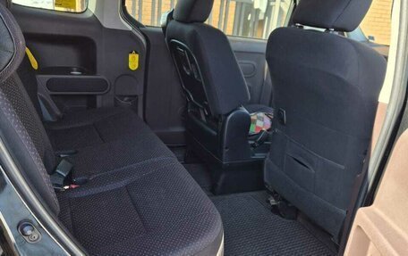 Toyota Spade, 2013 год, 850 000 рублей, 10 фотография