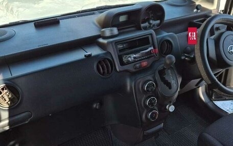 Toyota Spade, 2013 год, 850 000 рублей, 6 фотография