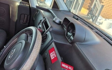 Toyota Spade, 2013 год, 850 000 рублей, 16 фотография