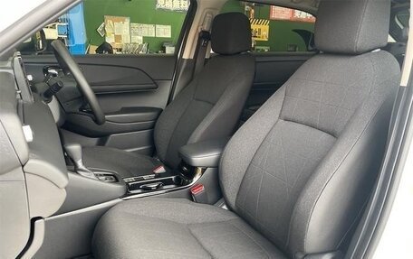 Honda Vezel, 2023 год, 2 110 000 рублей, 16 фотография