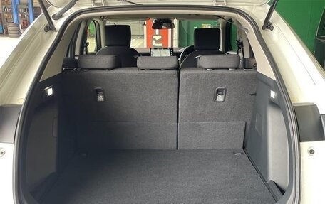 Honda Vezel, 2023 год, 2 110 000 рублей, 12 фотография