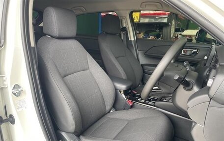 Honda Vezel, 2023 год, 2 110 000 рублей, 14 фотография