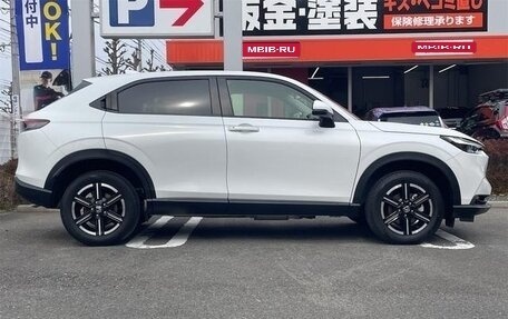 Honda Vezel, 2023 год, 2 110 000 рублей, 9 фотография