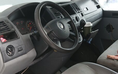 Volkswagen Transporter T5 рестайлинг, 2008 год, 1 100 000 рублей, 10 фотография