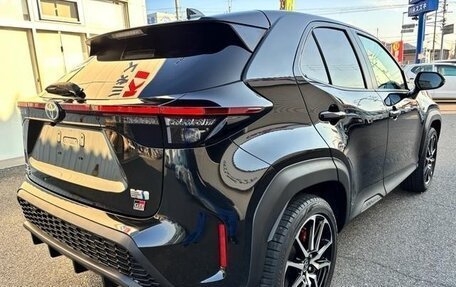Toyota Yaris Cross, 2023 год, 1 830 000 рублей, 7 фотография