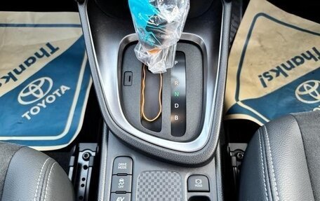 Toyota Yaris Cross, 2023 год, 1 830 000 рублей, 20 фотография