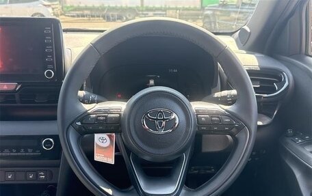 Toyota Yaris Cross, 2023 год, 1 720 000 рублей, 8 фотография