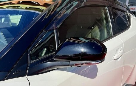 Toyota C-HR I рестайлинг, 2021 год, 1 720 000 рублей, 5 фотография