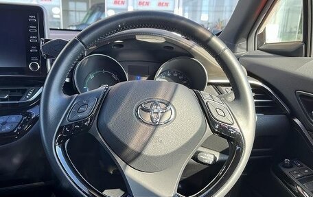 Toyota C-HR I рестайлинг, 2021 год, 1 720 000 рублей, 6 фотография