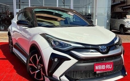 Toyota C-HR I рестайлинг, 2021 год, 1 720 000 рублей, 2 фотография
