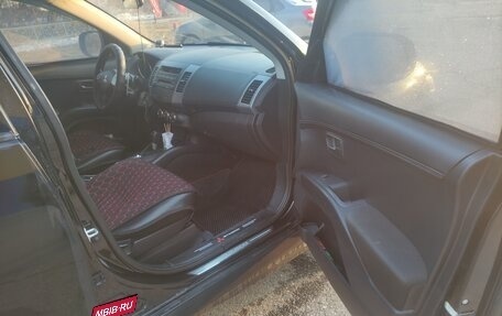 Mitsubishi Outlander III рестайлинг 3, 2012 год, 1 520 000 рублей, 4 фотография