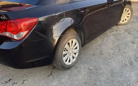 Chevrolet Cruze II, 2011 год, 845 000 рублей, 4 фотография