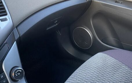 Chevrolet Cruze II, 2011 год, 845 000 рублей, 9 фотография