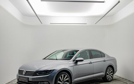 Volkswagen Passat B8 рестайлинг, 2019 год, 2 070 000 рублей, 1 фотография