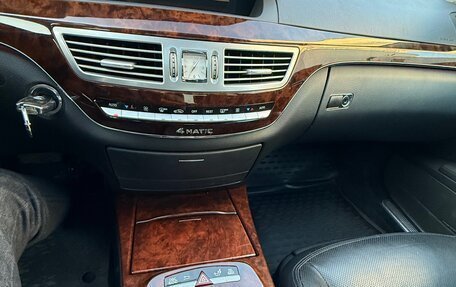 Mercedes-Benz S-Класс, 2010 год, 1 500 000 рублей, 10 фотография