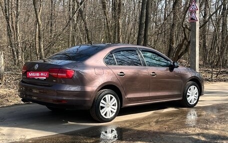 Volkswagen Jetta VI, 2015 год, 965 000 рублей, 6 фотография