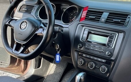 Volkswagen Jetta VI, 2015 год, 965 000 рублей, 31 фотография