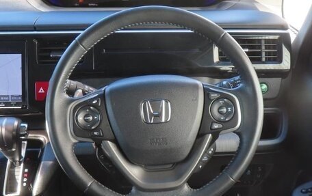 Honda Stepwgn IV, 2021 год, 2 000 000 рублей, 6 фотография