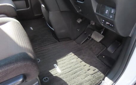 Honda Stepwgn IV, 2021 год, 2 000 000 рублей, 9 фотография