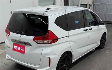 Honda Freed II, 2022 год, 1 410 000 рублей, 4 фотография