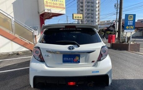 Toyota Vitz, 2018 год, 870 000 рублей, 4 фотография