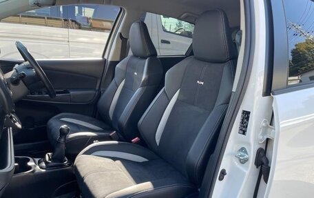 Toyota Vitz, 2018 год, 870 000 рублей, 11 фотография