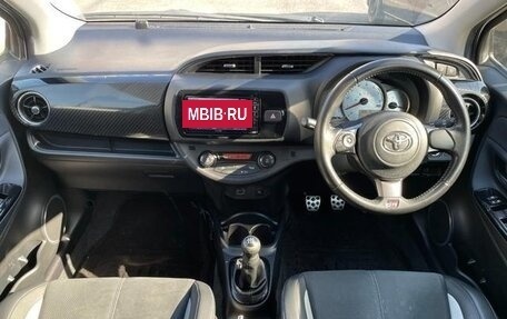 Toyota Vitz, 2018 год, 870 000 рублей, 7 фотография