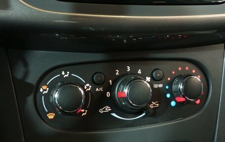 Renault Sandero II рестайлинг, 2020 год, 1 350 000 рублей, 13 фотография