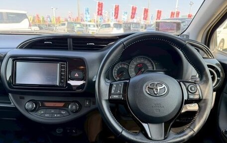 Toyota Vitz, 2017 год, 770 000 рублей, 14 фотография