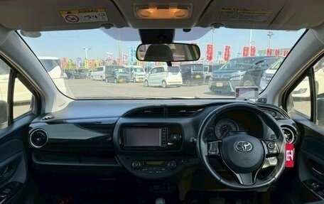 Toyota Vitz, 2017 год, 770 000 рублей, 9 фотография