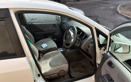 Honda Fit III, 2001 год, 370 000 рублей, 6 фотография