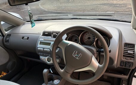 Honda Fit III, 2001 год, 370 000 рублей, 8 фотография