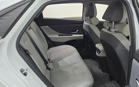 Hyundai Avante, 2022 год, 1 720 000 рублей, 13 фотография