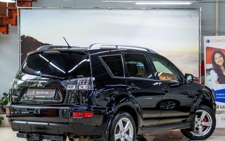 Mitsubishi Outlander III рестайлинг 3, 2011 год, 1 100 000 рублей, 4 фотография