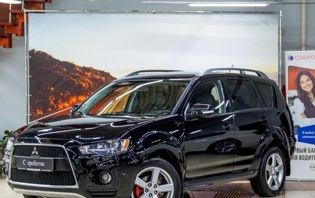 Mitsubishi Outlander III рестайлинг 3, 2011 год, 1 100 000 рублей, 3 фотография