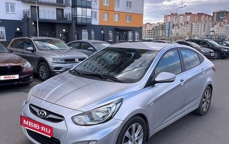 Hyundai Solaris II рестайлинг, 2012 год, 650 000 рублей, 2 фотография